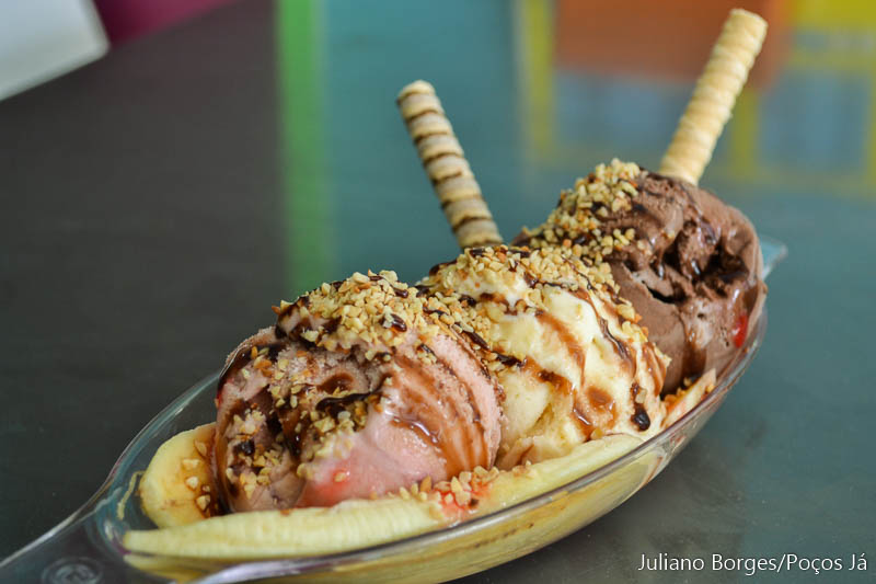 A sorveteria Rei Gelado fica na avenida Eduardo Luciano Marras, 245, Conjunto Habitacional.
