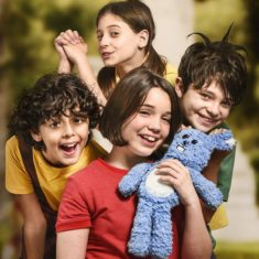 Elenco do filme da Turma da Mônica participa de eventos em Poços