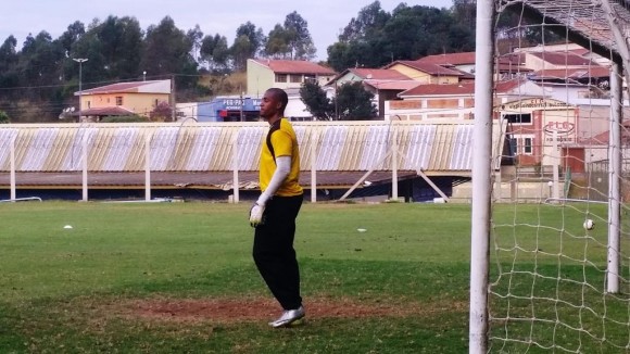 Goleiro é natural de Nova Lima (MG).