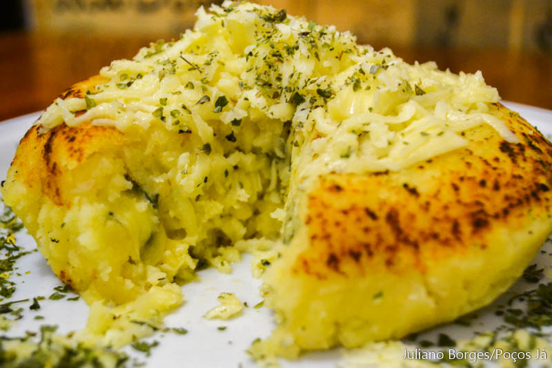 No Pasquim, a batata de quatro queijos é uma das muitas opções vegetarianas.