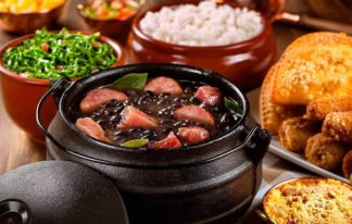Associação promove feijoada em prol da Santa Casa