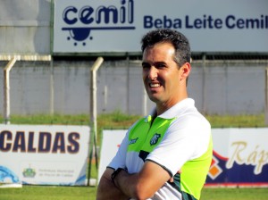 Treinador Leonardo Condé acertou sua permanência no clube no início desta semana.