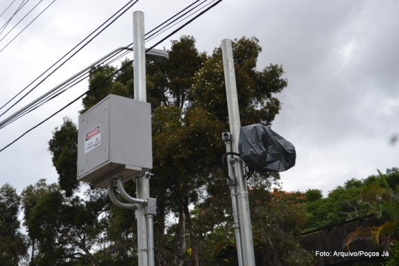 Há 12 radares instalados nas avenidas João Pinheiro e Mansur Frayha.