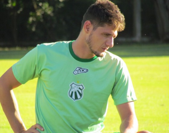 Fernandão foi o capitão do Uberlândia (MG) no acesso ao módulo 1 do Campeonato Mineiro.