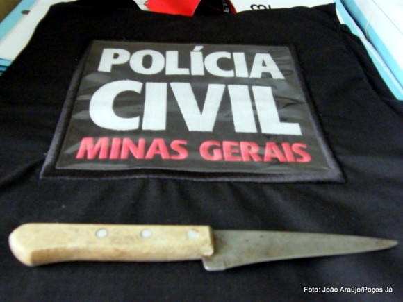 Arma utilizada no crime foi apreendida pela Polícia Civil.