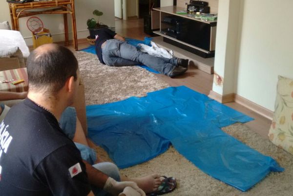 Reconstituição teve a ajuda da única testemunha do crime (foto: Polícia Civil).