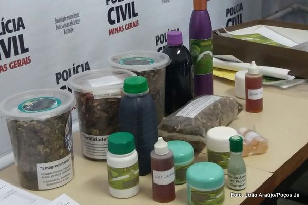 Produtos foram apreendidos em casa no bairro Dom Bosco.