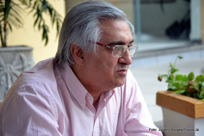 Candidatura do ex-prefeito teve problemas na justiça devido a prestação de contas.